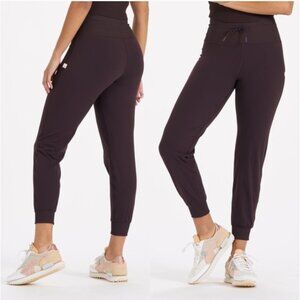 Vuori Daily Jogger, Dark Cherry, Size Small
